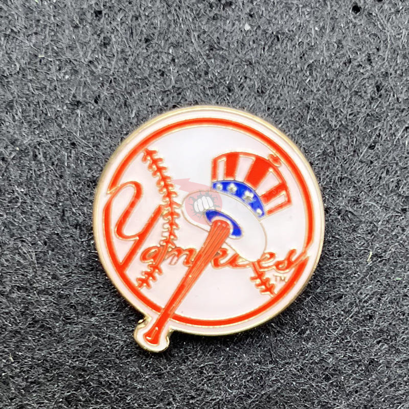 Power Punch Dollar Country Baseball World Series New York Angels Chicago Dodgers Iron Brooch Pi - Angle 4